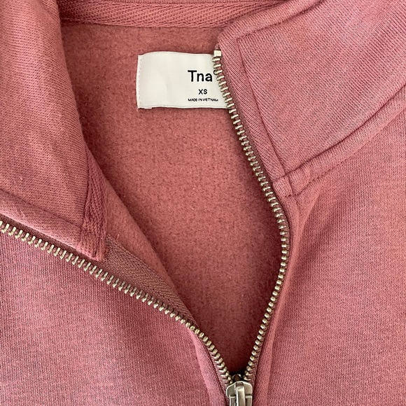 Aritzia TNA Perfect 1/4 Zip Cropped Sweatshirt - Picture 3 of 3